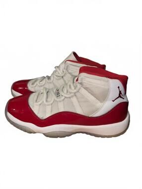 Air Jordan Retro 11 "Cherry" Basketball Shoes Size Youth 7Y (Missing Insoles)